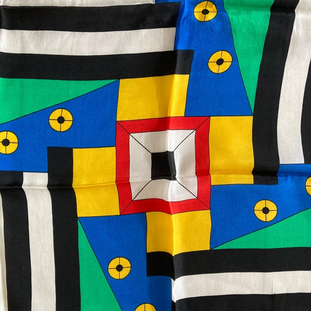 Colorful Geometric Pattern Scarf - Picture 2 of 5